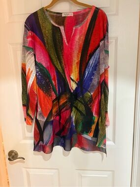 Jess & Jane Abstract Art Print Asymmetrical Tunic Top Size L Made USA